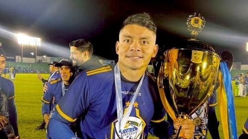 Se consagró campeón como jugador de los príncipes azules. (Foto: IG Robin Bethancourt)