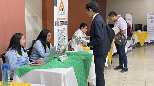 Los jóvenes podrán optar a las distintas plazas que se presentarán en la feria del empleo. (Foto: Edwards Morales/Colaborador)