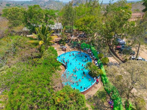 Cuenta con piscinas para que grandes y chicos se den un chapuzón. (Foto: Turicentro Los Chorros de Pepe Milla Oficial)