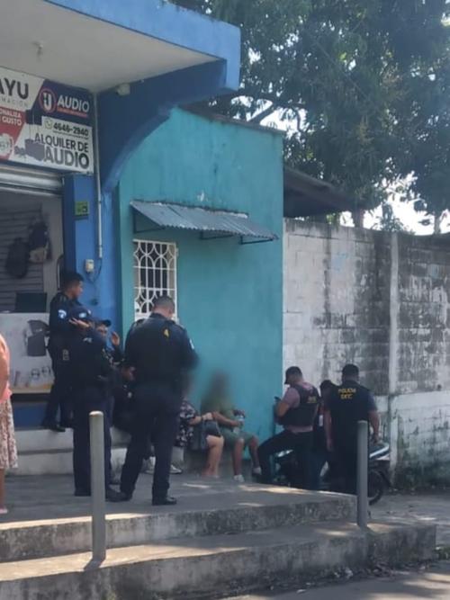 Las fuerzas de seguridad localizaron a Juan G. sobre una acera. (Foto: MP)