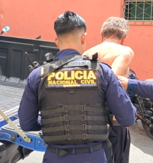El hombre fue puesto a disposición de la justicia. (Foto: PNC)