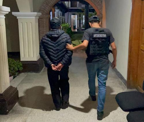 El hombre deberá responder a la justicia. (Foto: PNC)