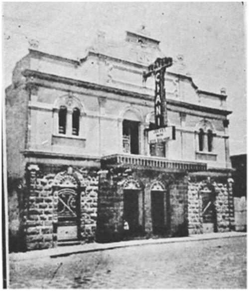 Antonio Doninelli y el estilo neoclásico del gran Teatro Ciani. (Foto: Cortesía/Otto Bolaños)