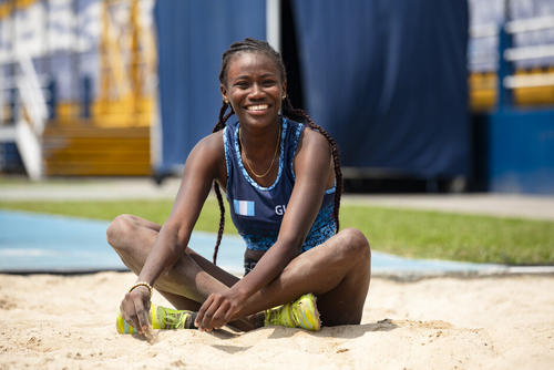 Orgullosa de sus raíces garífunas, Danisha Chimilio Ávila representa a Guatemala. (Foto: Cortesía CDAG)