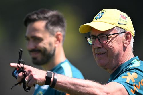 Brasil ha recibido 44 faltas y ha cometido 48. (Foto: AFP)