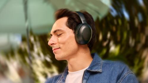 JBL, Tour One M3, Tour Pro 3, Live 3, audífonos inalámbricos, fútbol, sonido espacial, cancelación de ruido, Smart Charging Case, Guatemala, Soy502