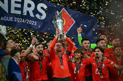 Cristiano levantó la Nations League 2025 con Portugal, tras vencer a España en penales. (Foto: AFP)