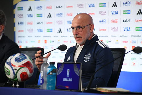 El técnico de la Roja es optimista con seguir con vida en el Mundial. (Foto: Rudy Martínez)