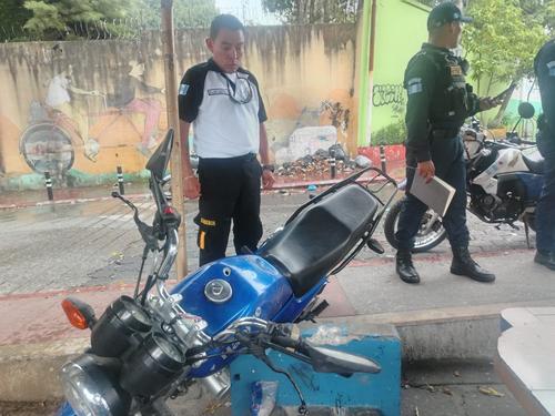 Las víctimas aparentemente se conducían en una motocicleta. (Foto: CVB)