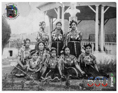 Hoy, el Parque Bolívar forma parte de la memoria histórica y del patrimonio urbano de Quetzaltenango. (Foto: Cortesía Fototeca Quetzaltenango)