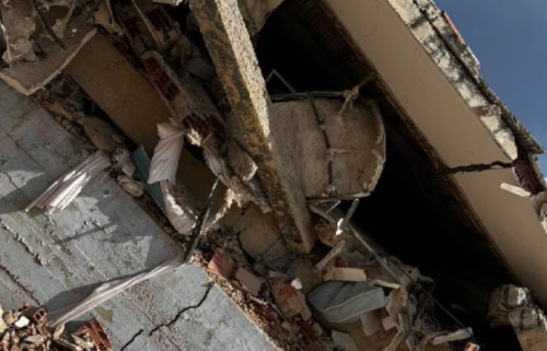 La estructura del lugar quedó colapsada tras los sismos de magnitud 7,2 y 7,5. (Foto: Redes Sociales)