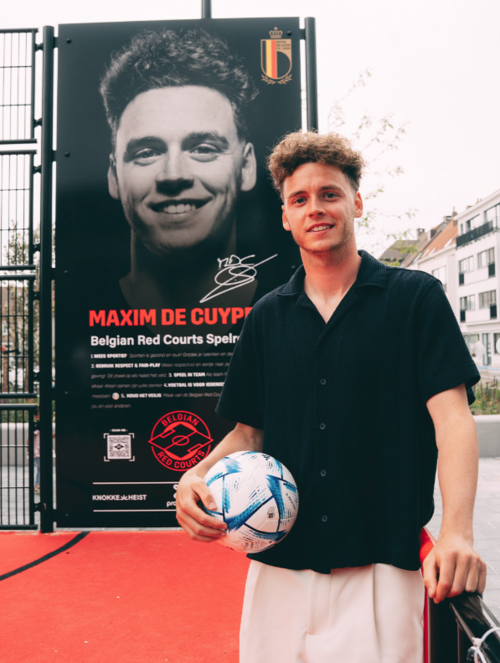 Maxim juega de centrocampista en el Brighton & Hove Albion F. C. de la Premier League. (Foto: Instagram/Maxim de Cupier)
