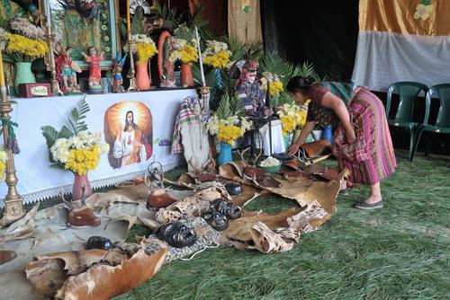 Descubre el ritual de bendición de máscaras en el Corpus Christi. (Foto: Carlos Sotz/Colaborador)