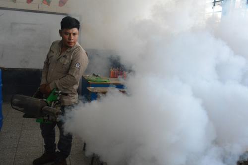 MSPAS, Dengue, Mosquito transmisor, Brigadas de Salud, Nebulización, Abatización, Ciudad Quetzal, San Raymundo, Noticias, Soy502, Guatemala, 02
