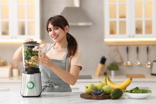 Los bananos son muy utilizados en batidos junto con otras frutas o vegetales. (Foto: Shutterstock)