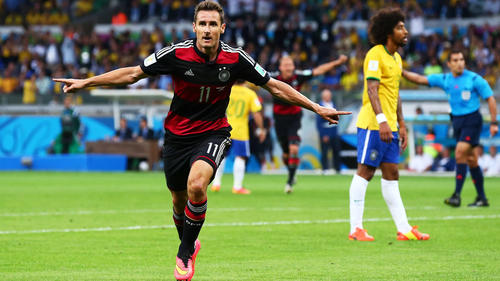 Miroslav Klose llegó a 16 tantos mundialistas en la paliza alemana sobre la Canarinha en 2014. (Foto: FIFA)