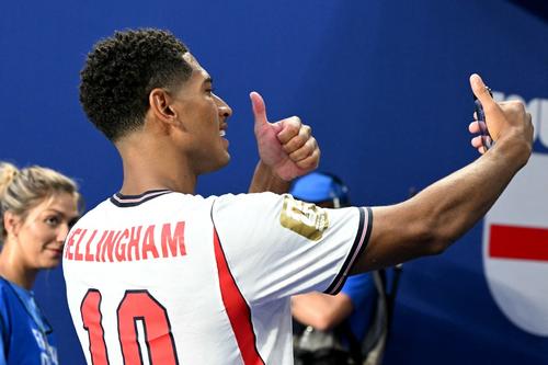 Jude Bellingham suma 17 remates, 11 entre los tres palos. Del total, 14 han sido dentro del área y 3 desde fuera. (Foto: AFP)