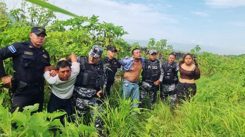 Los capturados deberán responder a la justicia. (Foto: PNC El Salvador)