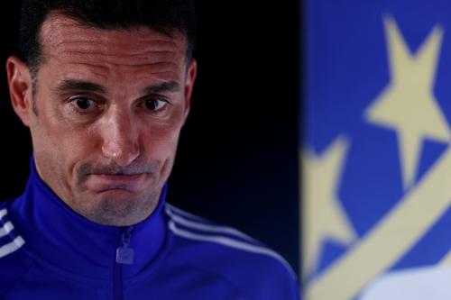 Los dirigidos por Lionel Scaloni acumulan 2 porterías a cero y han recibido 6 goles. Registran 76 acciones del portero dentro del área y 64 fuera de ella. (Foto: AFP)
