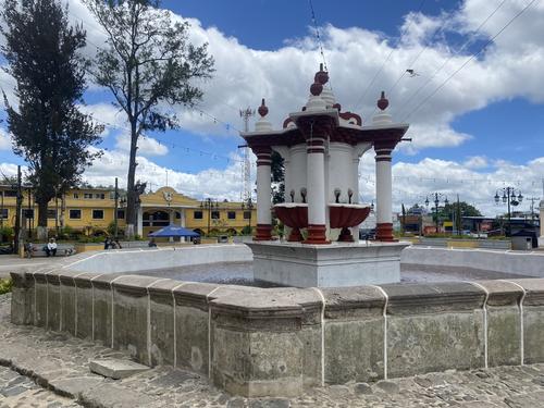 Itzapa cautiva con su cruz gigante y tradiciones en Chimaltenango. (Foto: Carlos Sotz/Colaborador)