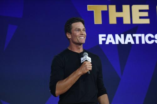 Tom Brady, ganador del Super Bowl en 7 ocasiones, también estuvo en el show. (Foto: Rudy Martínez)