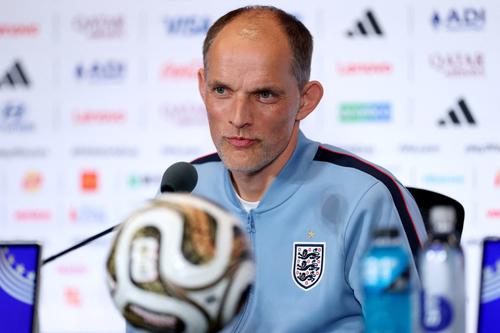 Inglaterra suma, hasta el momento, 25 remates de cabeza, 36 tiros de esquina y promedia el 50% de posesión del balón. (Foto: AFP)