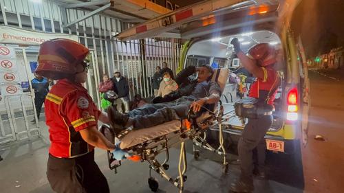 La víctima fue trasladada al Hospital General San Juan de Dios. (Foto: CBM)