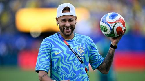 Neymar acumuló 26 pases con una efectividad del 81%. El brasileño hizo 7 centros y 2 intentos de ruptura de líneas. (Foto: AFP)