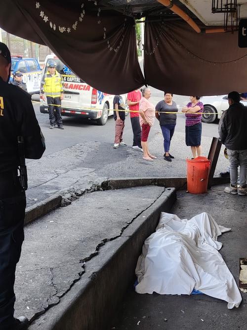 La víctima fue identificada como: Ana Raquel Cáceres Gónzalez, 50 años, presunta integrante del Barrio 18. (Foto: CVB)