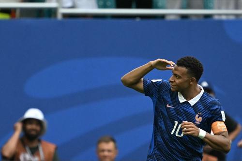 Kylian Mbappé registró 431 desmarques para recibir balón, 191 a la espalda de la defensa, 163 entre líneas y 77 por delante de la defensa. (Foto: AFP)