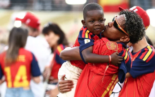 Los hermanos disfrutaron de los festejos de la final del Mundial 2026. (Foto: AFP)