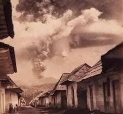 Un paisaje transformado radicalmente por la fuerza de los lahares. (Foto: Cortesía Noticias El Palmar Quetzaltenango)