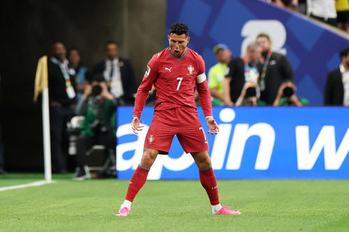 CR7 logró convertirse en el único futbolista que ha marcado en seis ediciones mundialistas distintas. (Foto: AFP)