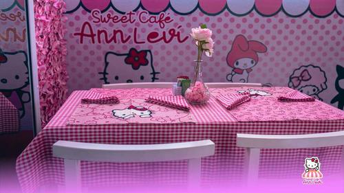 El lugar destaca por su decoración en tonos rosa. (Foto: FB: Sweet Café AnnLeví)