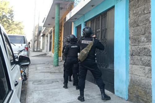 En los últimos meses el comando antisecuestros de la Polcía Nacional Civil (PNC) ha intensificado los operativos de captura con resultados positivos. (Foto: Archivo/Soy502)