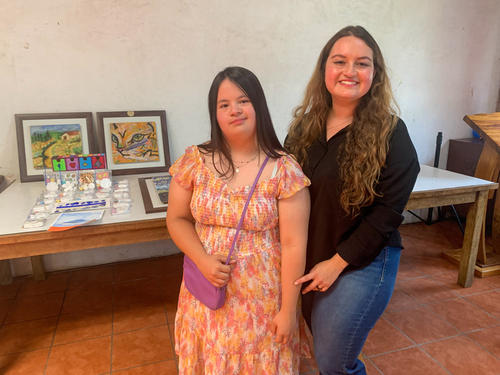 Emprendedora con síndrome de Down brilla en ferias de la Antigua. (Foto Carlos Vicente/Colaborador)
