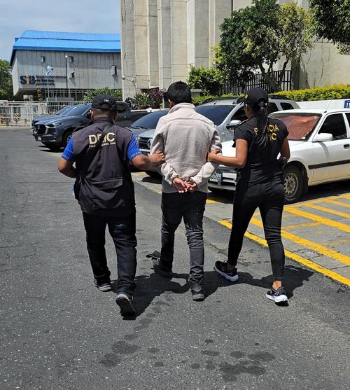 29 personas resultaron capturadas en los departamentos de Guatemala y Quetzaltenango. (Foto: PNC)