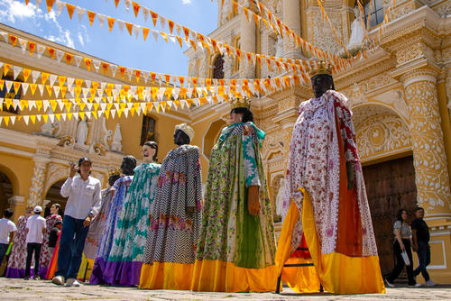 El baile de gigantes identifica a la aldea Santa Ana. (Foto: Carlos Vicente/Colaborador)