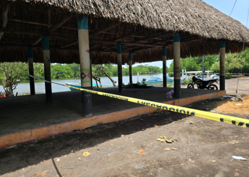 Según indicaron las autoridades, el cuerpo no fue identificado y ya estaba en estado de descomposición. (Foto: Romario Aguilar/Colaborador)