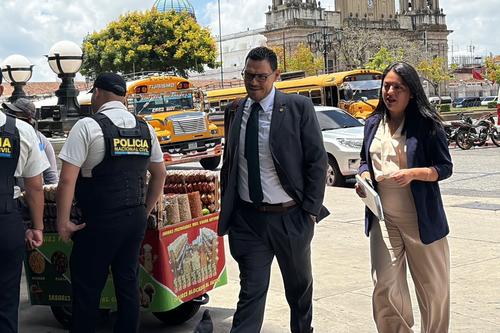 La reunión se centró en la iniciativa impulsada por el Ejecutivo que busca otorgar un apoyo social temporal para el diésel y la gasolina regular. (Foto: Cortesía)