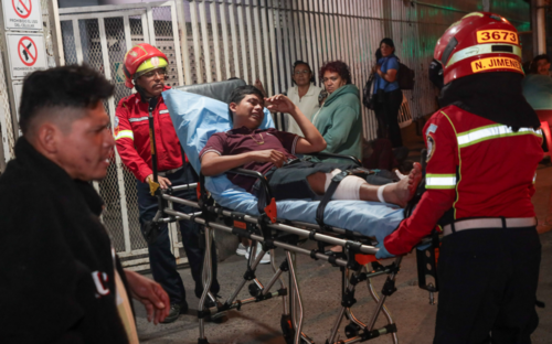 La persona fue trasladada a la emergencia del hospital San Juan de Dios donde quedó internado. (Foto: Oscar Rivas/Colaborador)
