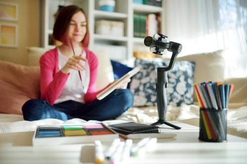 Graba lo que necesitas recordar y luego escúchalo para ayudarte a memorizar mejor. (Foto: Shutterstock)