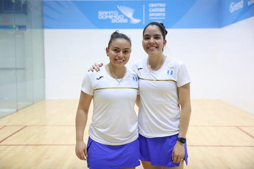 Gabriela Martínez (izq.) conquistó dos preseas, una individual y otra en la final de dobles con su compañera María Réene Rodríguez. (Foto: COG)