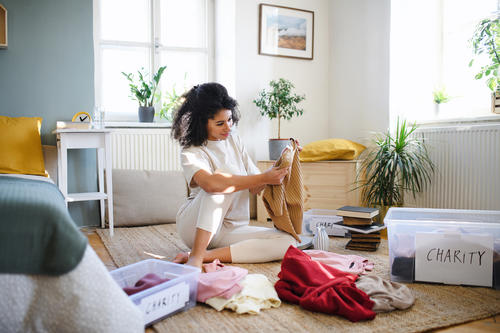 Para crear un ambiente positivo, es fundamental comenzar por ordenar tu casa. (Foto: Shutterstock)