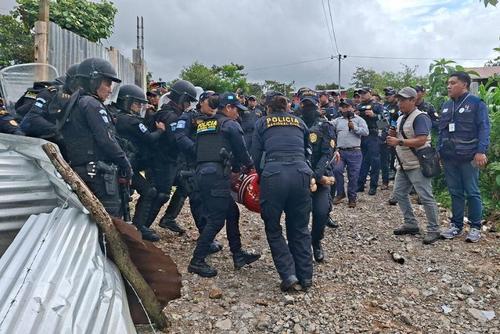El hijo de la mujer de la tercera edad habría aprovechado que ella se encontraba enferma para hacer que firmara los papeles que correspondían a el terreno en el que vivía. (Foto: Mardoqueo Guzmán / Nuestro Diario)