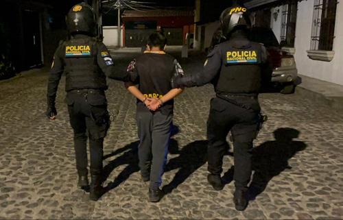 El ahora capturado deberá enfrentarse a la ley. (Foto: PNC)