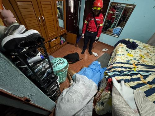 Los cuerpos de ambas víctimas quedaron en una de las habitaciones del inmueble. (Foto: CBM)