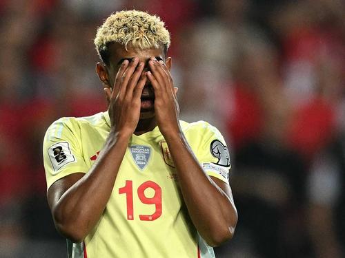 A pocas semanas del Mundial, sufrió un duro golpe tras patear un penal que lo dejó varias semanas de baja.