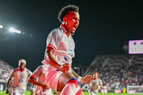 El delantero haitiano Rubén Providence celebra tras marcar un gol frente a Nueva Zelanda.