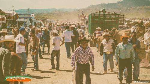 Cientos de jutiapanecos y vecinos de departamentos cercanos se dan cita para participar en esta importante feria. (Foto: FB: Genética Animal de Guatemala)